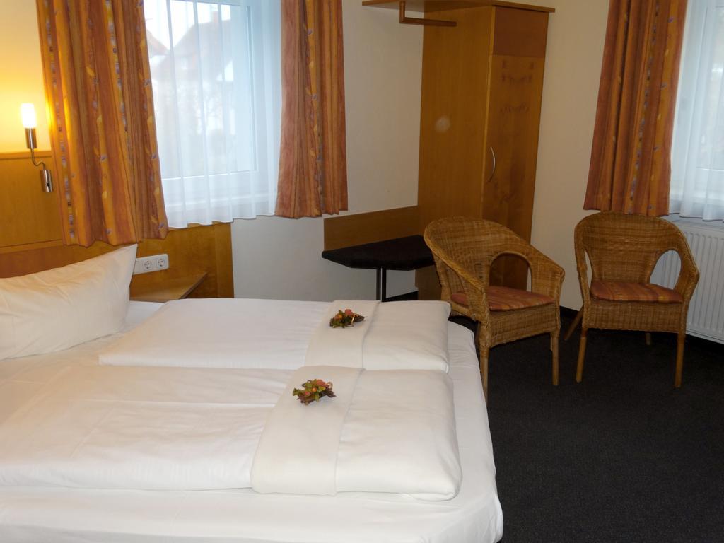 Hotel Sonne - Haus 2 Idstein Habitación foto